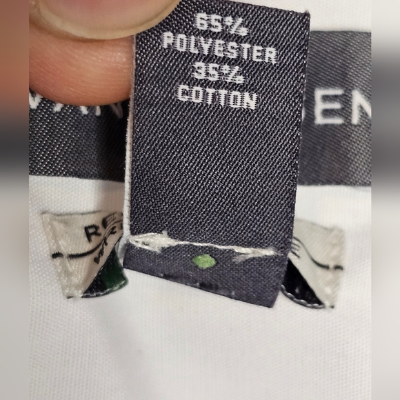 Van Heusen Classic White Dress Shirt - Picture 5 of 6